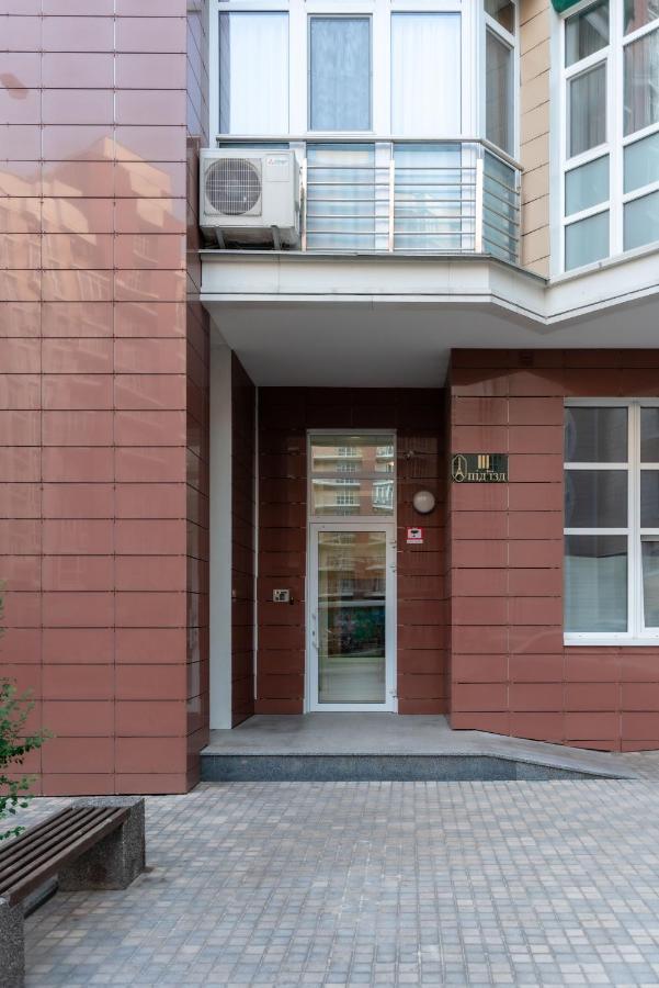 Eco Apartments In French Quarter Kyiv Exterior photo