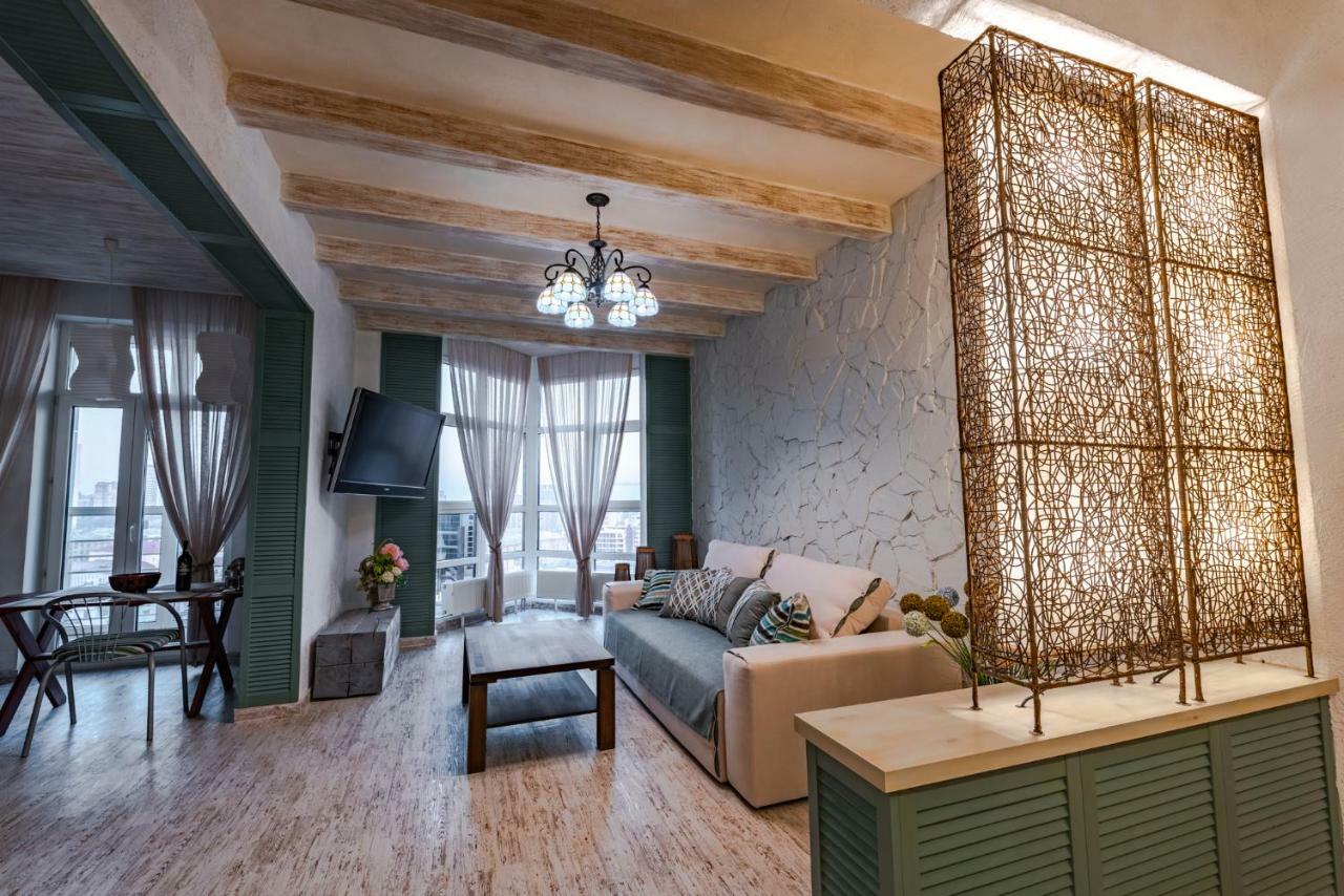 Eco Apartments In French Quarter Kyiv Exterior photo
